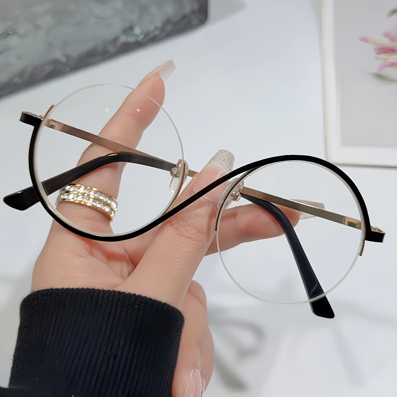 Women Accessories Trending - New Fashion Trend Metal Half Frame